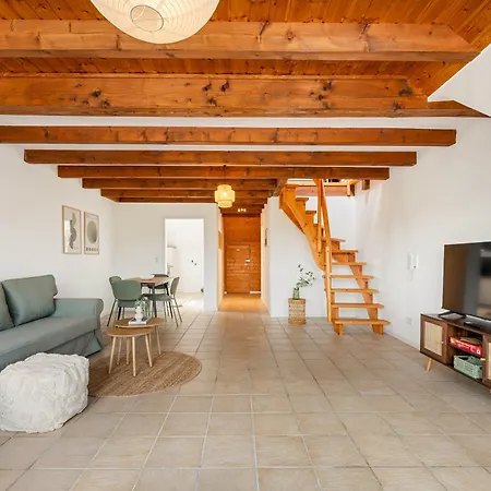 Appartement Landraum Ruhig, Gemuetlich, Parkplatz